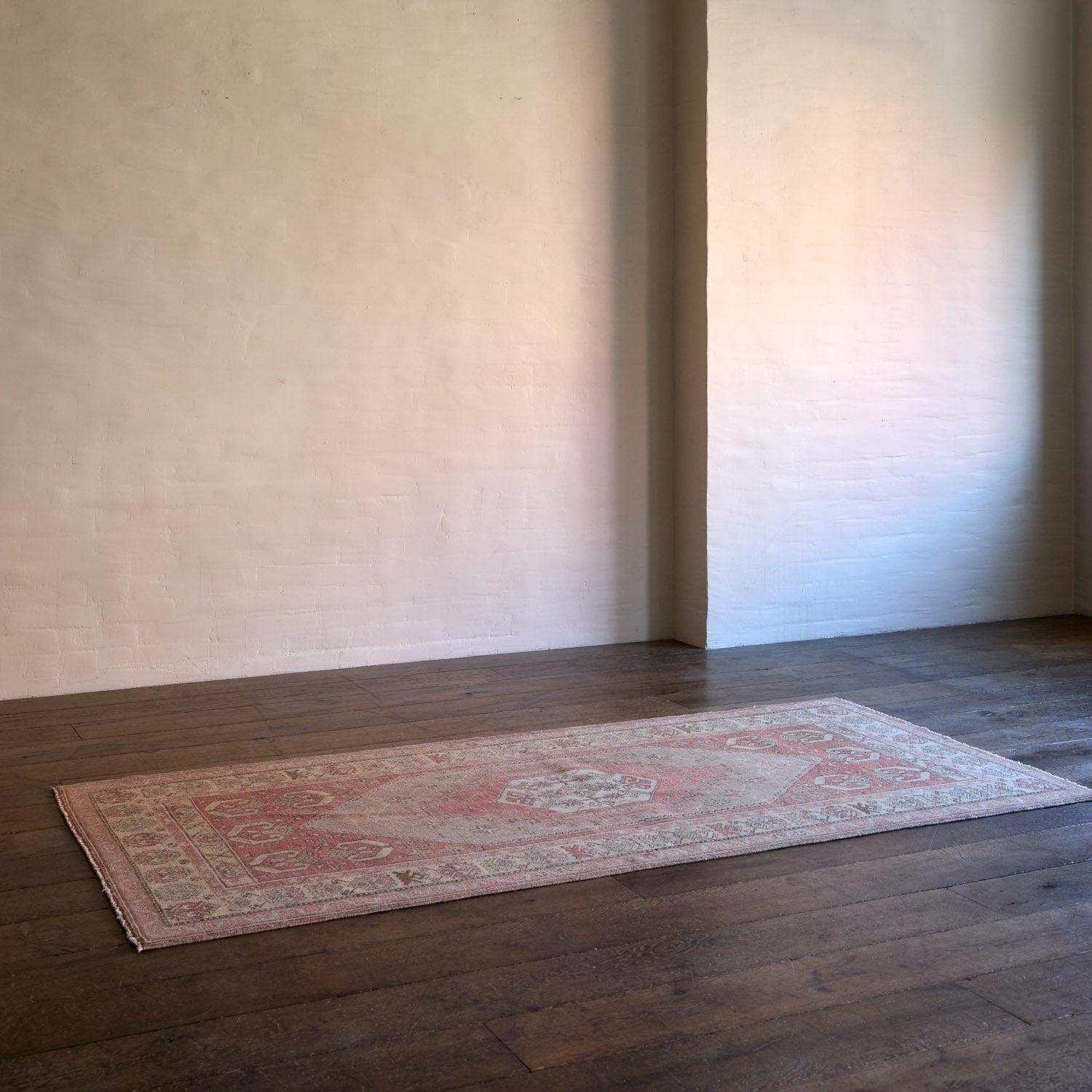 Vintage 1960's Anatolian rug - 3'4" X 7'