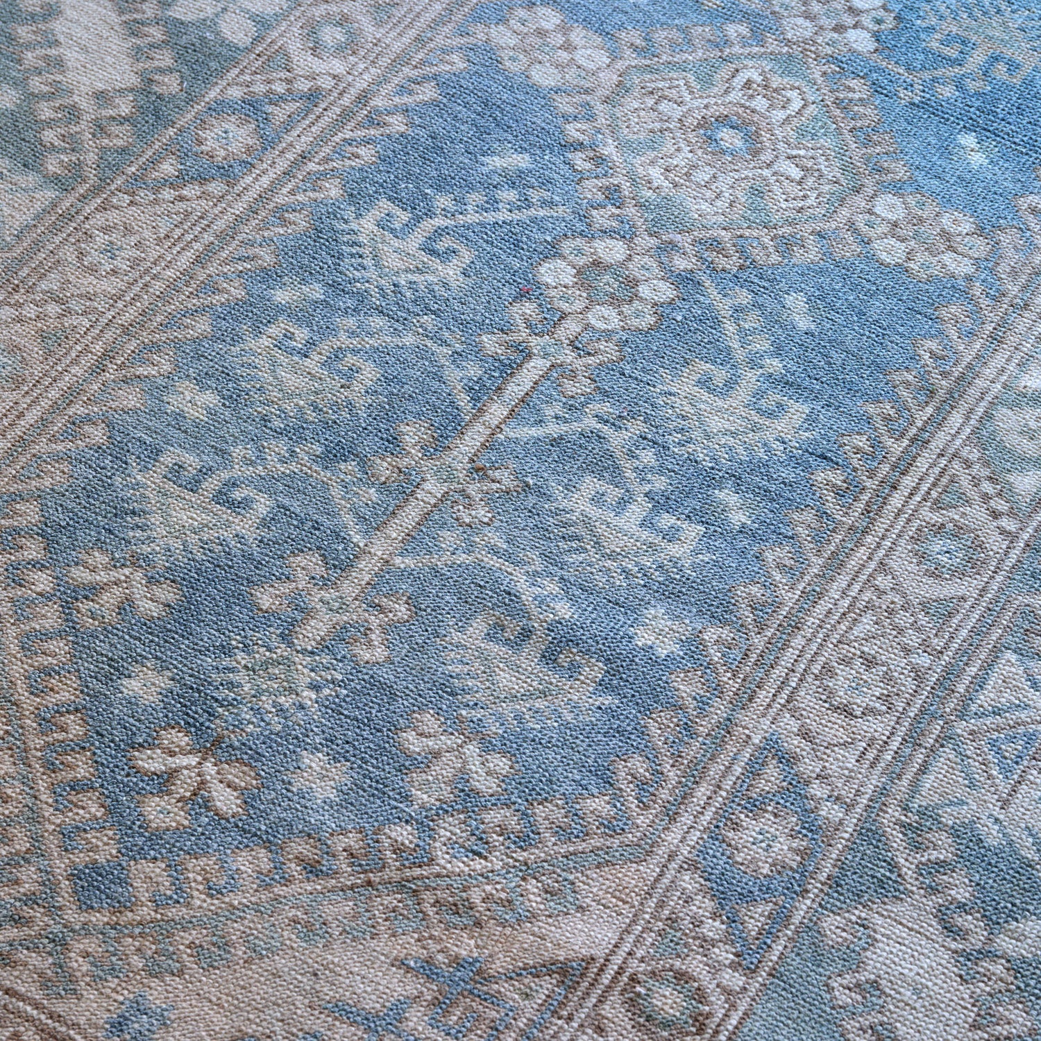 Vintage 1960's Anatolian rug - 4'2" X 6'9"