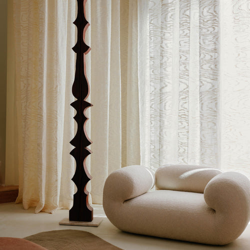 Vapeur by Métaphores in a room setting