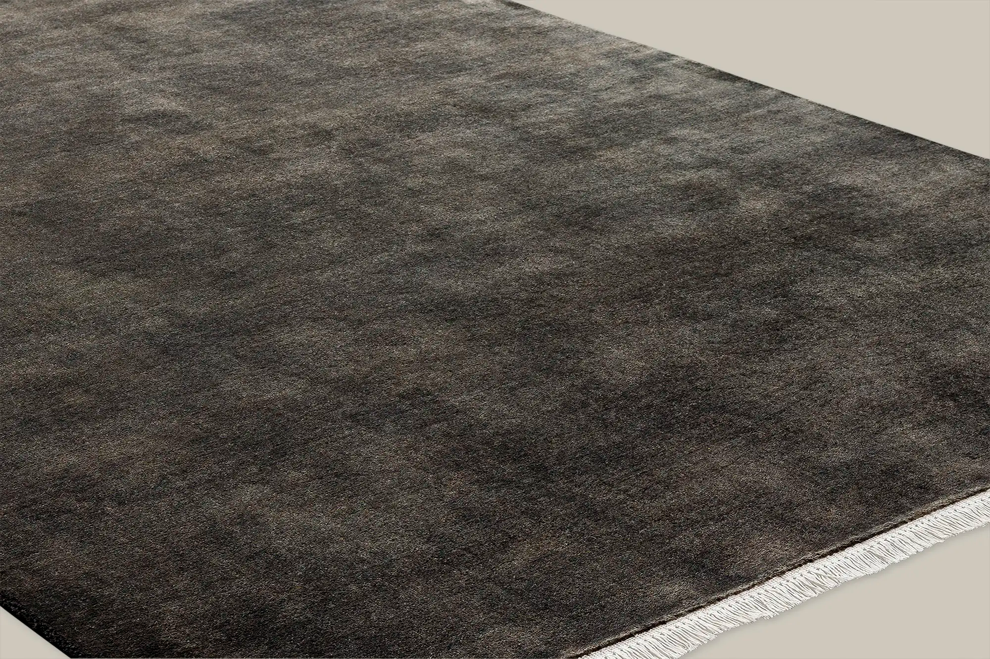 Plume Handmade Wool Rug (Charcoal)