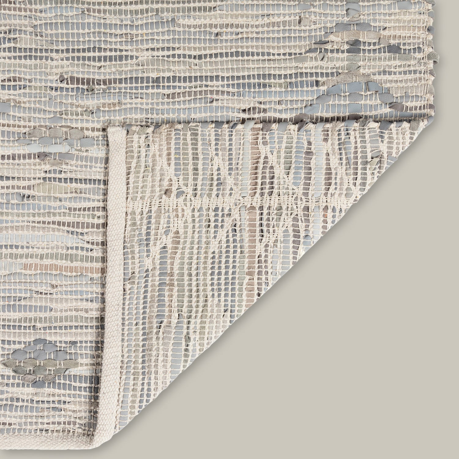 Tézah Yefri Rug