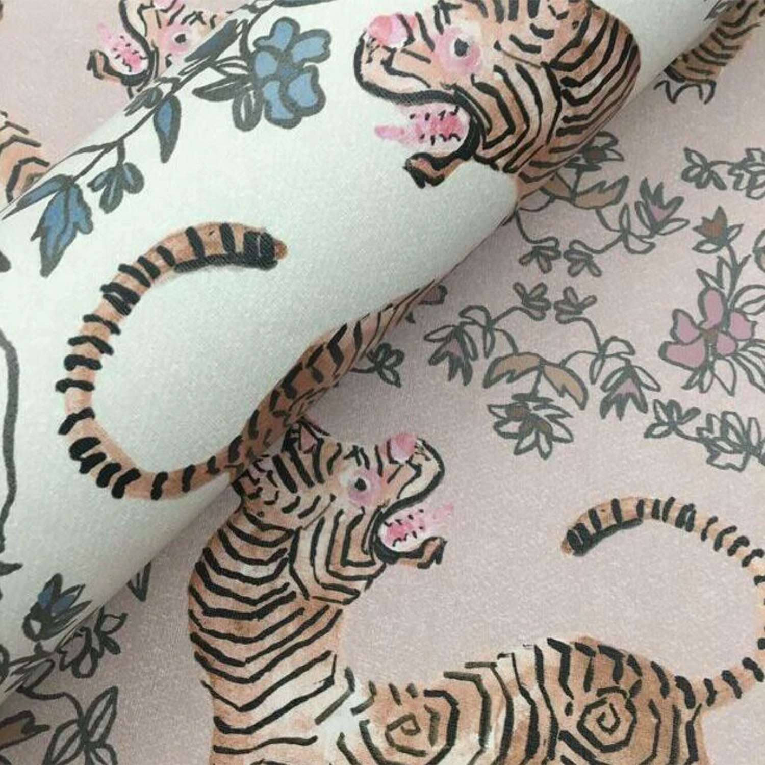 Ferrandi Wallpaper (Blush)