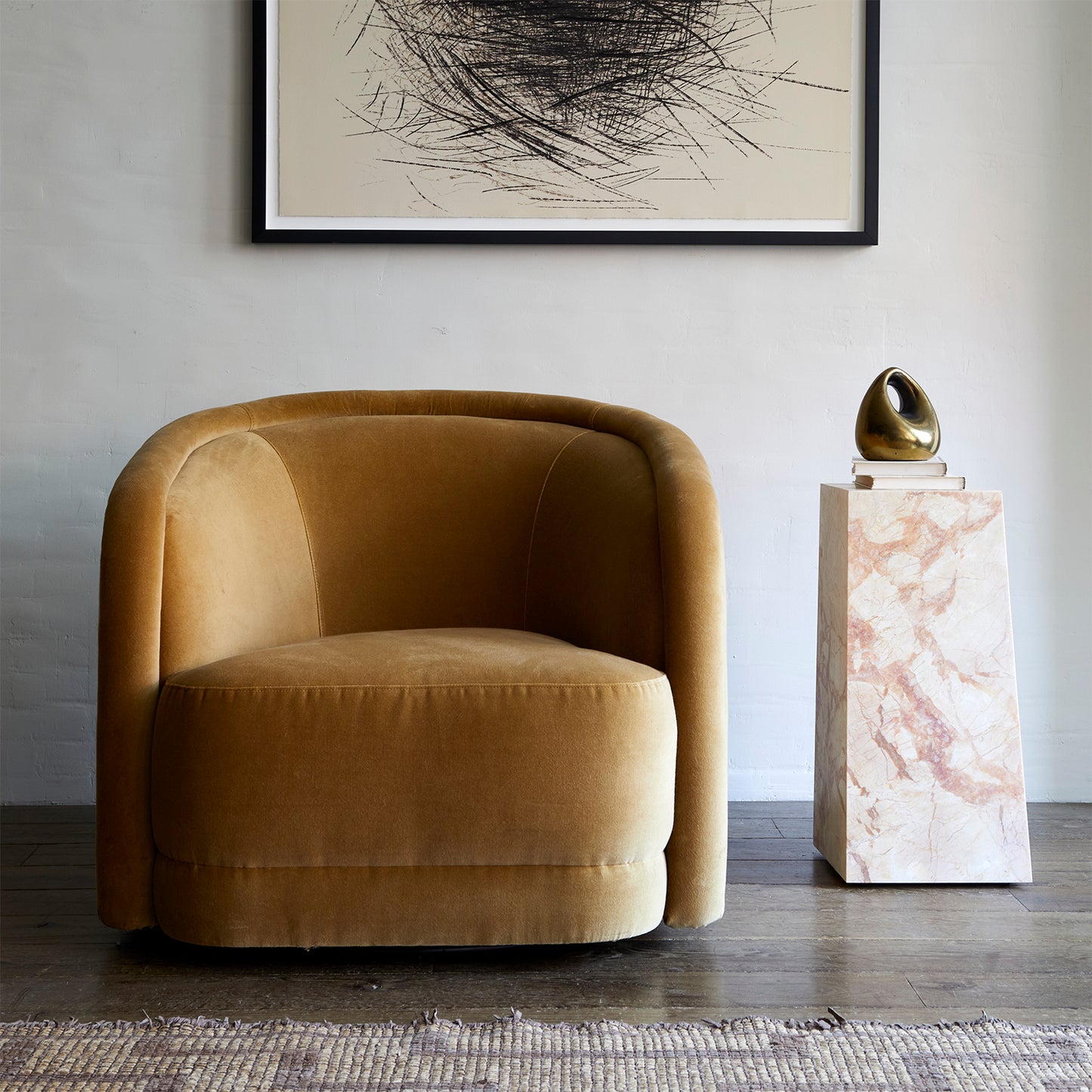 Valence Chair in Honey Velvet (Swivel Motion)