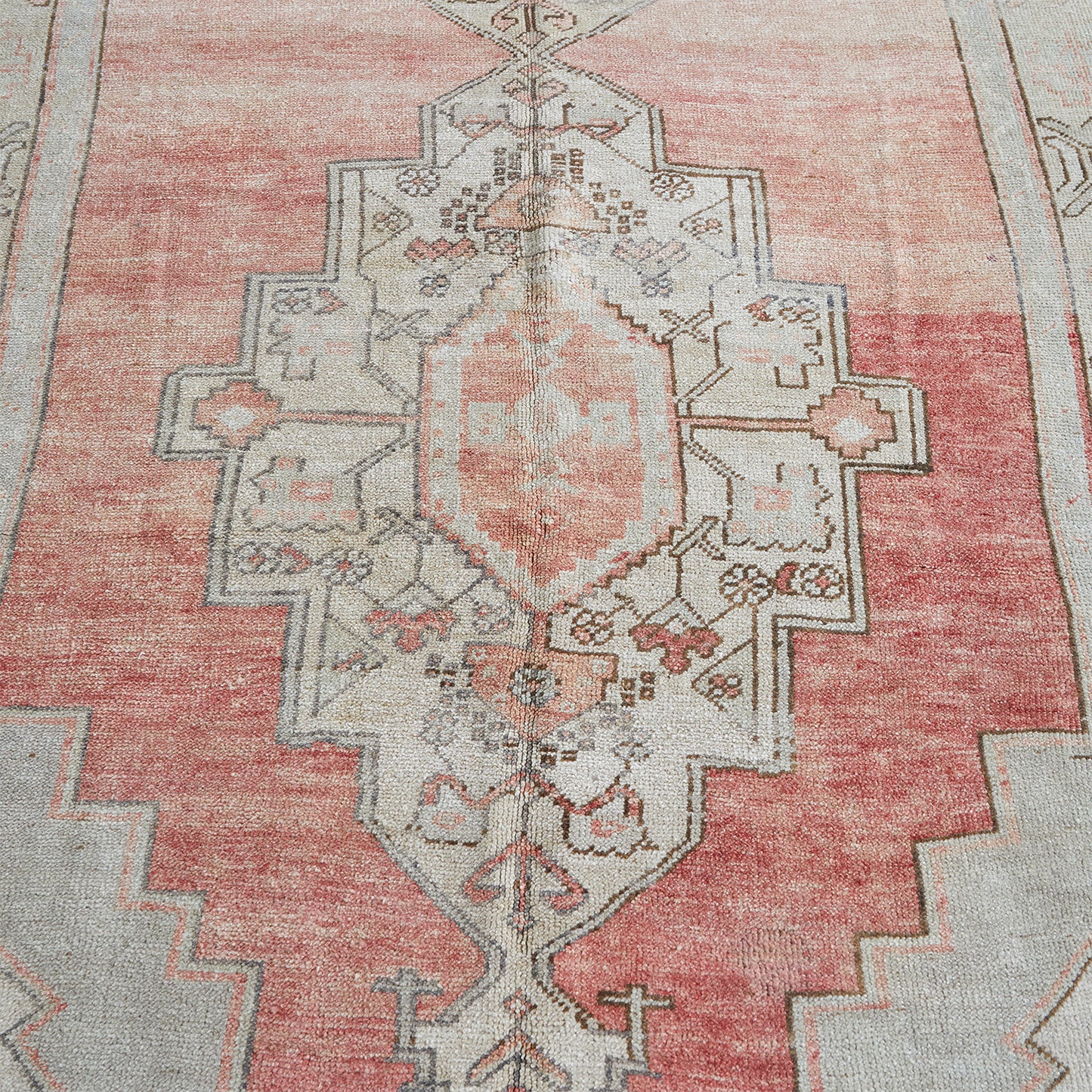 Vintage 1960's Anatolian rug - 5'3" X 11'2"