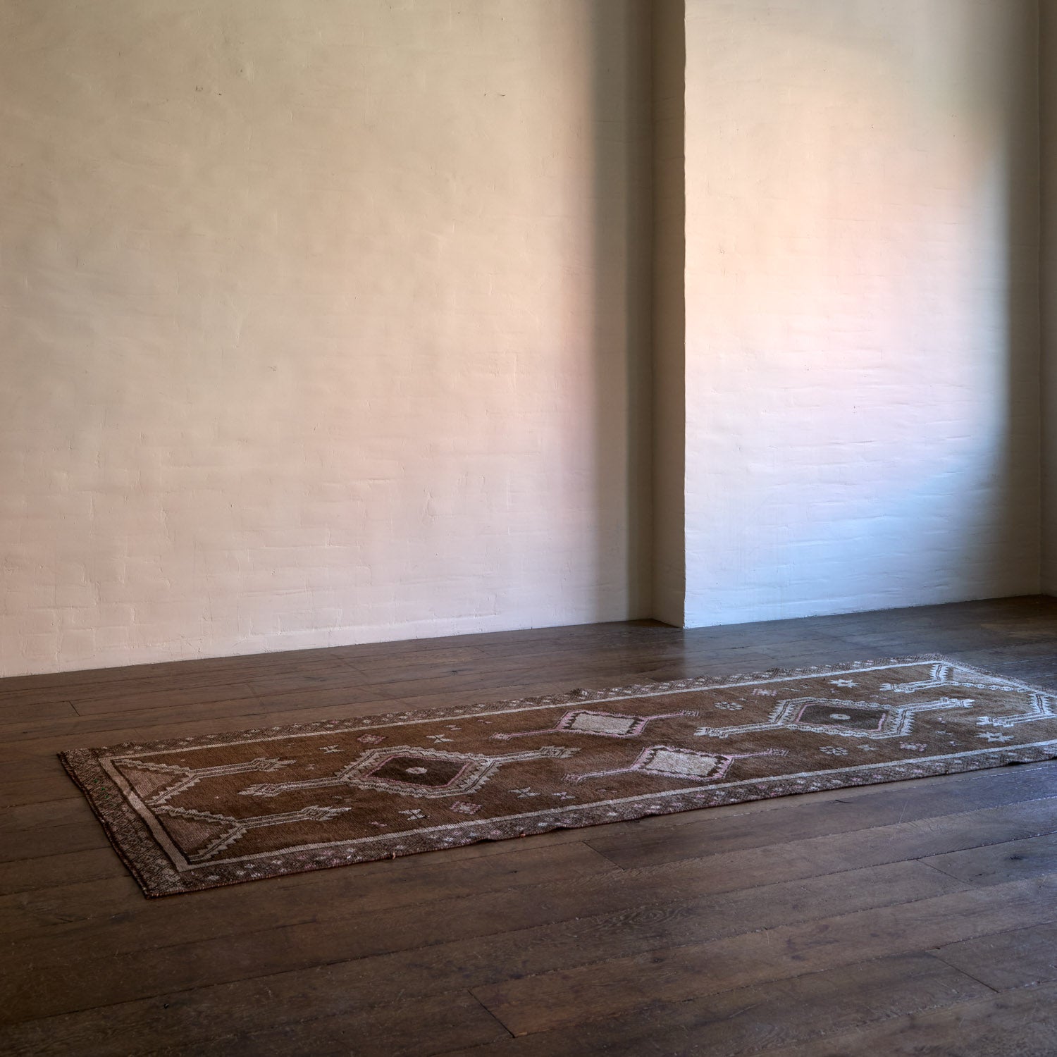 Vintage 1960's Anatolian rug - 3'9" X 6'9"