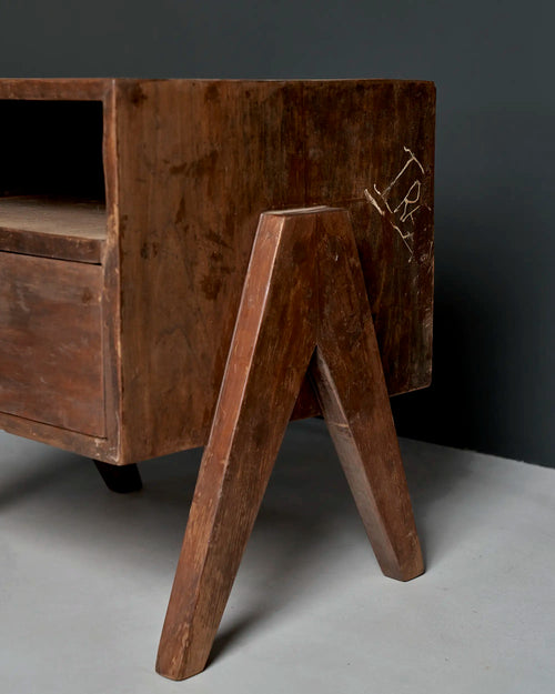 Lemieux et Cie Pierre Jeanneret bedside table in solid teak - angled detail of the open shelf and the outward-splayed legs