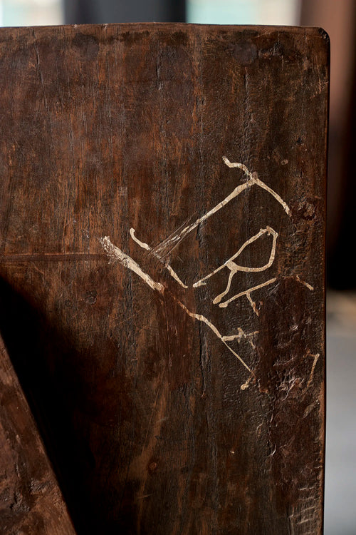 Lemieux et Cie Pierre Jeanneret bedside table in solid teak - close-up of a hand-scratched inscription on the teak side panel