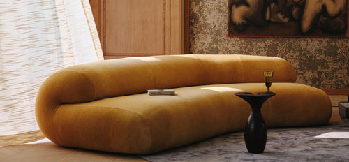 Silence by Métaphores in a room setting