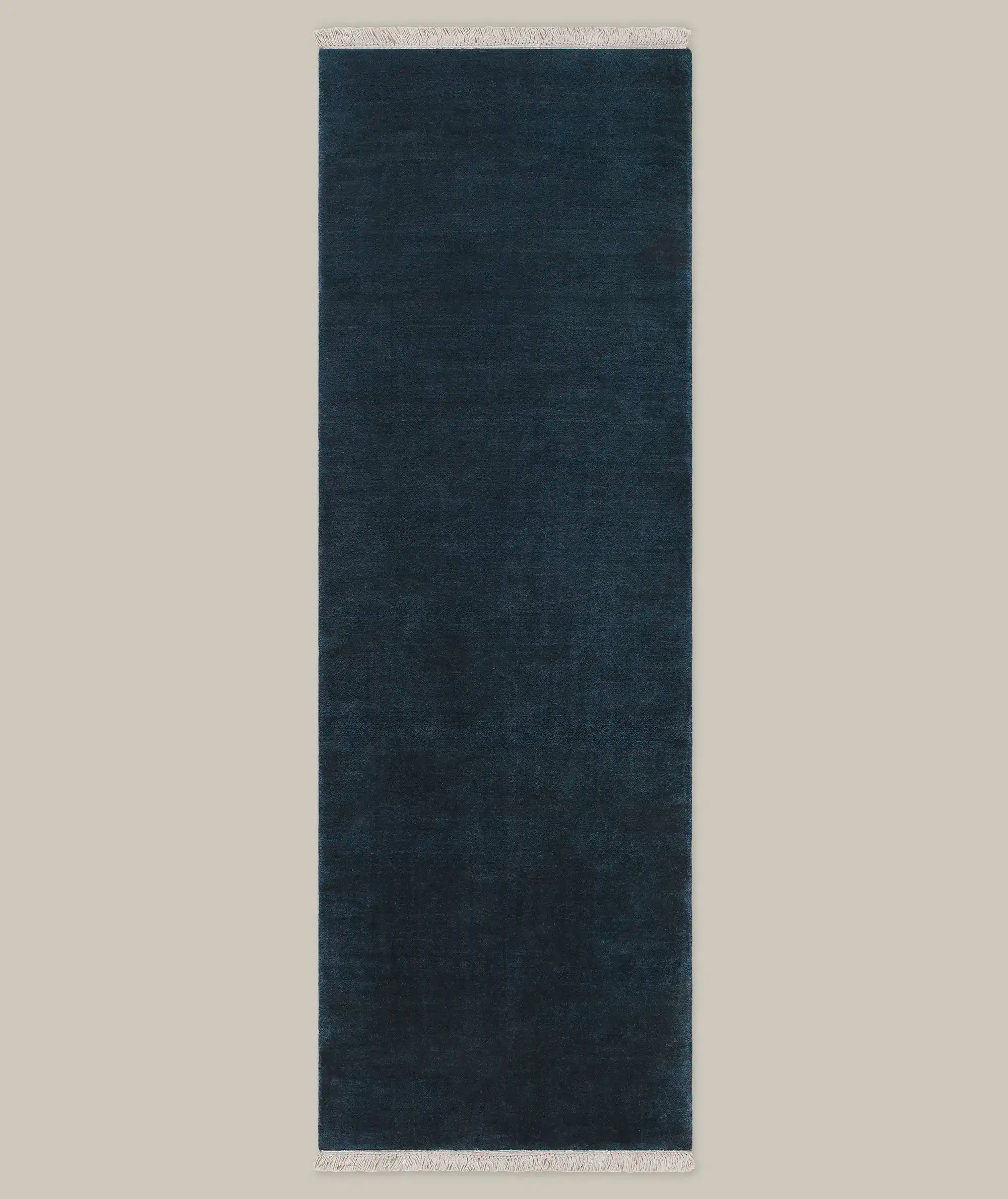 Plume Handmade Wool Rug (Dark Indigo)
