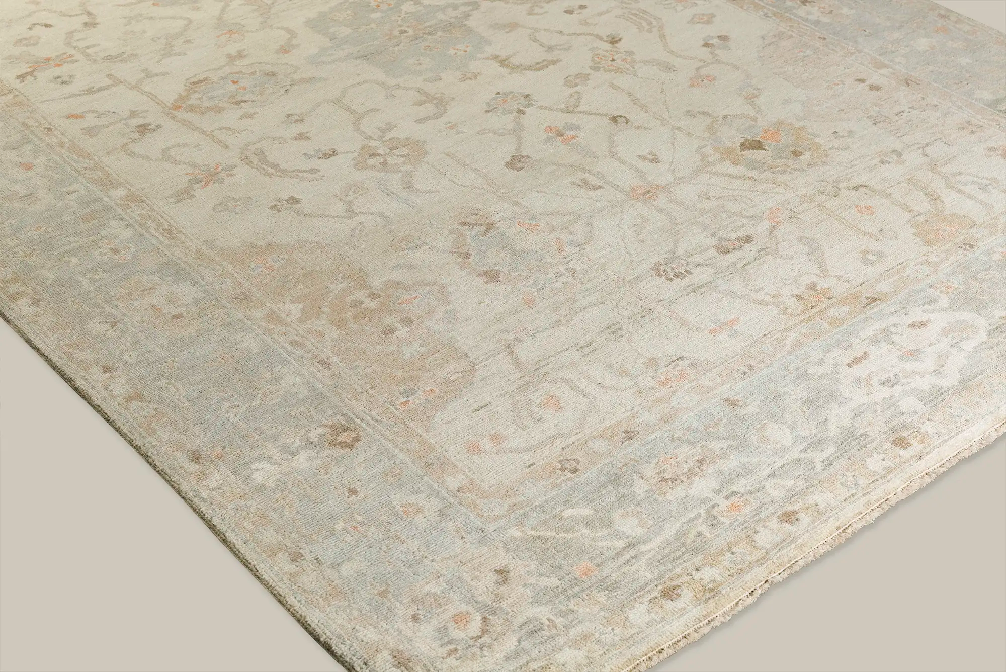 Arabesque Fleurie Handmade Wool Rug
