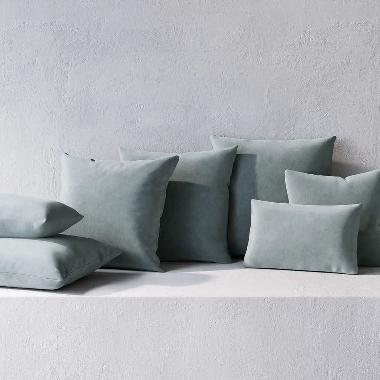 Throw Pillows (Non-Welted)
