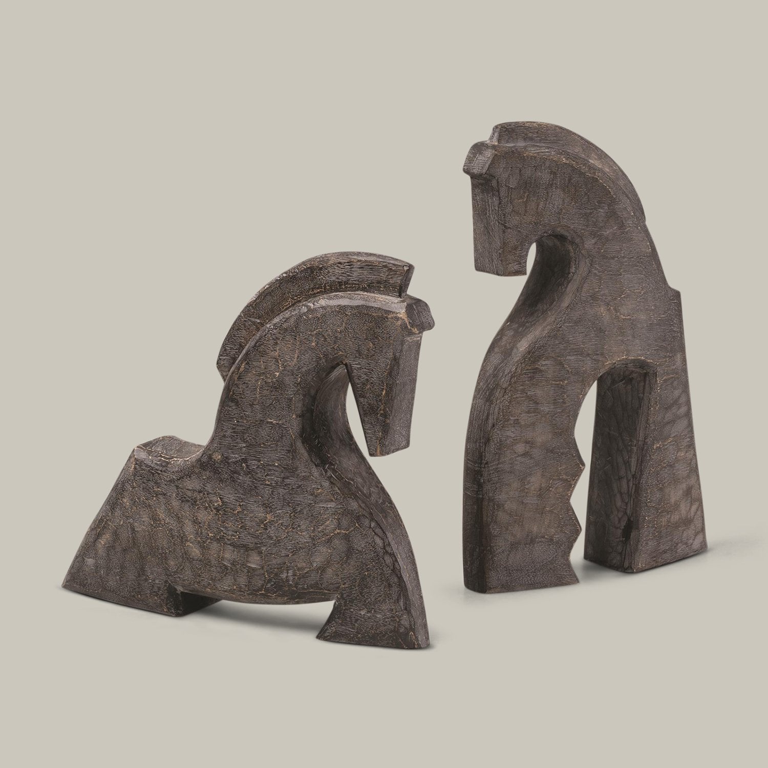 Cheval Object