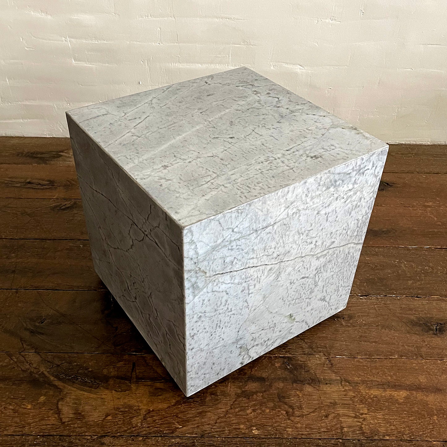 Landrin Marble Cube