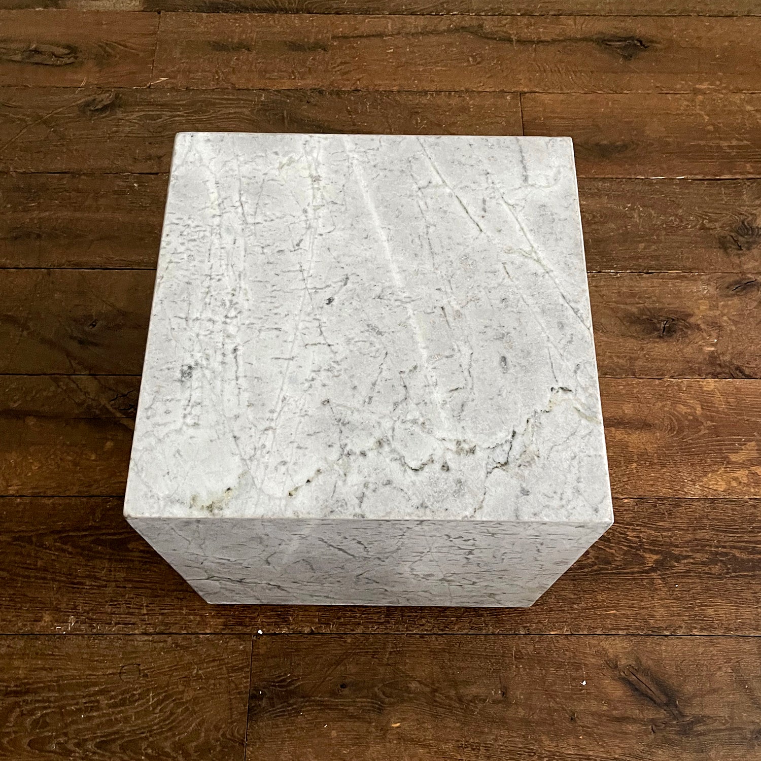Landrin Marble Cube