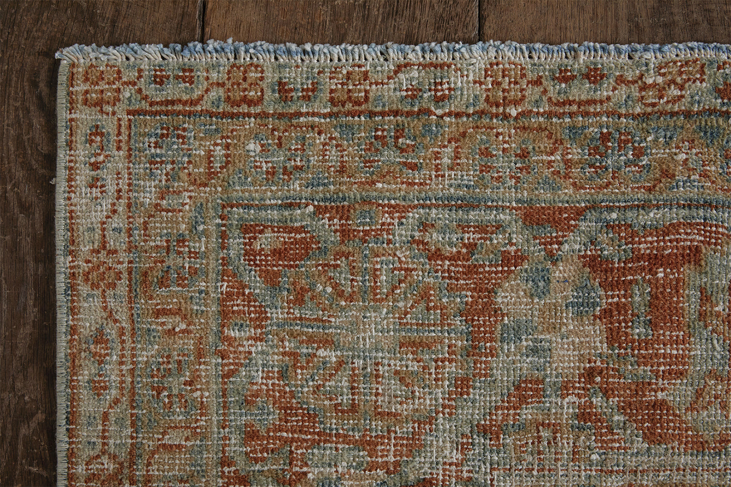 Vintage 1970's Persian Vise Rug - 7'5" X 10'10"